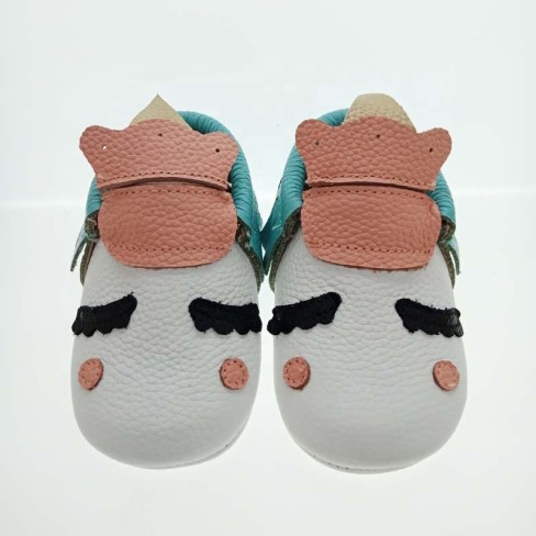 2023  fashion ized leather baby girl shoes design