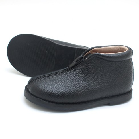 2023   genuine leather kids shoes size 7 with zipper