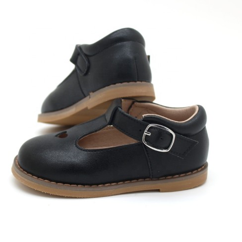 ized black leather girls party shoes 2023 with heart